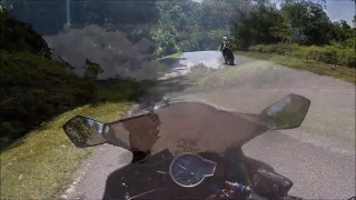 Yamaha R6 Overshoot (Super Close Call)