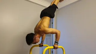 Unlock deep handstand push up  (first try)