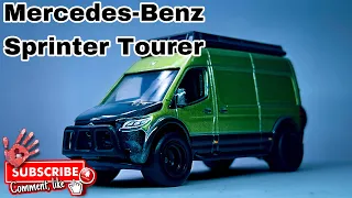 Hot Wheels Mercedez-Benz Sprinter Tourer Showcase