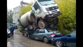 How To Not Drive Your Car on Russian Roads 2018.