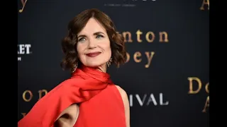 Elizabeth McGovern is looking back on her relationship with Sean Penn.  The "Downton Abbey" star was