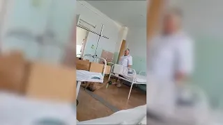 В больнице им. Фишера в Волжском расследуют избиение санитаркой пожилого пациента