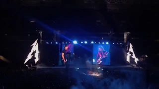 ЦОЙ ЖИВ! Metallica на концерте в Лужниках поёт «Группу Крови» КИНО