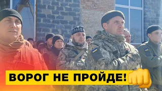 💙💛 Порошенко привіз батальйону Києва бронежилети, кулемети, набої та новий пікап