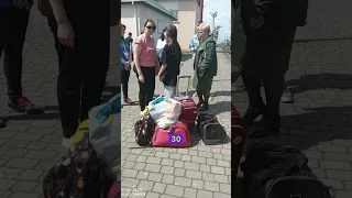 НА ВОЛИНЬ ПРИБУВ ПОТЯГ З ЛЮДЬМИ, ЯКІ ВТІКАЮТЬ ВІД ВІЙНИ