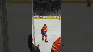 Mcdavid warmup