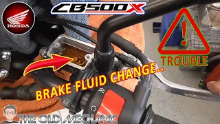 Honda CB500X FRONT BRAKE FLUID CHANGE  👨‍🔧---🏍  HINTS AND TIPS