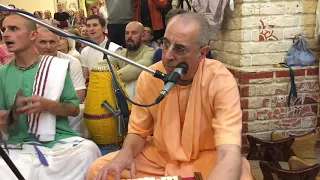 Niranjana Swami — Kirtan in Moscow (Russia) — 7-May-2019