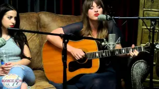 Caitlyn Smith sings "Tacoma" live on "KOKEFM"