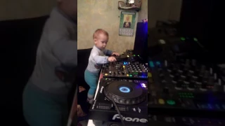 #Dj малой за пультом #pionner dj 2000cddj