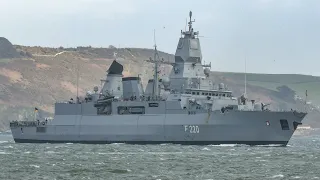 German warship makes tight turns in high winds ⚓️ 🇩🇪 🇬🇧