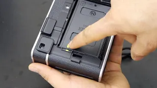 Instax mini 40 Film Cartridge Replacement.