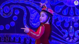 UYGUR DANCE Дети танцуют уйгурский танец ВАДИШУ, Долан 2016