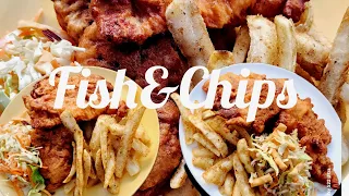 Delicious lunch, fresh snapper fish and chips, a mouthwatering dish 😋