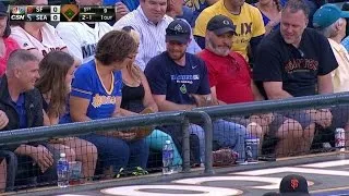 SF@SEA: Fan makes grab, announcers poke fun at him