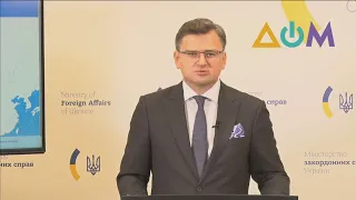 Кулеба призвал украинцев воздержаться от визитов в Армению и Азербайджан