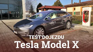 Jaký je reálný dojezd Tesly Model X na dálnici?