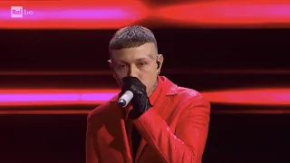 Lazza - Cenere - Sanremo 2023 live (video completo) 4K