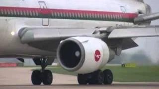 McDonnell Douglas DC-10 from Biman Bangladesh at Ringway/Manchester Intl Airport by Simon Lowe