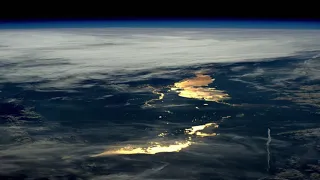 Earth Through The Eyes Of Astronauts!  Невероятно Красивая Космическая Мелодическая Музыка!