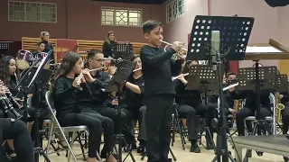 La virgen de la Macarena niño tocando (Toñito Padua integrante de la  Banda Juvenil Don Benito)