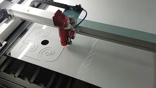 Q500 Trotec Laser cutting acrylic