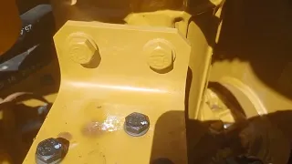 Excavator Pump air purge procedure