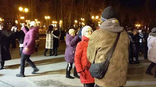 Харьков,танцы в парке,"Я молчу о тебе"