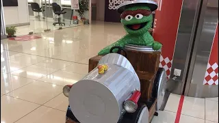 Sesame Street Oscar The Grouch Coin Operated Ride