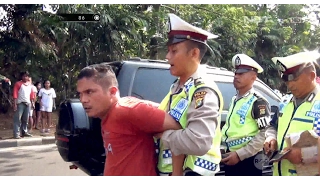 Aksi Kejar-kejaran Petugas dengan Derek Liar dari Jalan Tol Hingga Jalan Raya - 86