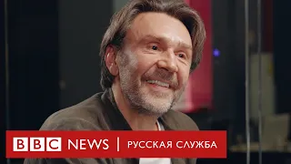 «Осторожно, Шнур!»: Сергей Шнуров – о Путине, тёлках и работе в RTVI | Интервью Би-би-си