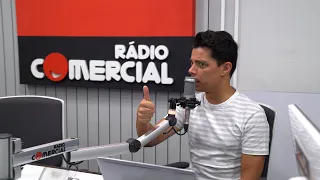 Rádio Comercial | Tudo em mim grita: "Preciso de férias, valha-me Deus!" - Homem Que Mordeu o Cão