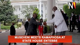 Museveni meets Ramaphosa at State House Entebbe