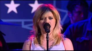 Kelly Clarkson - Since U Been Gone (NBA All Star Saturday 2005)