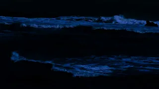 Within 5 Minutes You Will Beat Insomnia Instantly with Ocean Waves on a Dark Night