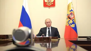Владимир Путин — о беспроцентных кредитах бизнесу от государства на зарплату работников