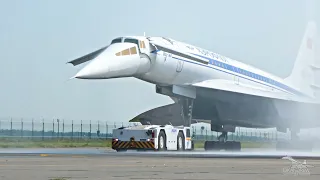 Supersonic Tu-144 and Tu-134. Incredible meeting of two aviation legends.