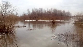 ВЕСНА, ТАЕТ ЛЁД И ЛЁД ПЛЫВЕТ.