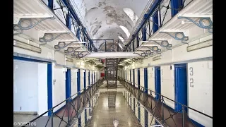 Abandoned HM Gloucester Prison Vlog - Awesome Step Back In Time / Day Tour
