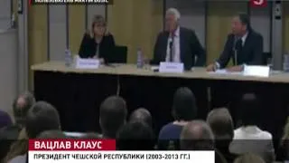 Вацлав Клаус обвинил Запад в эскалации конфликта на Украине