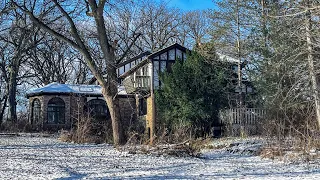 Exploring The Abandoned $750,000 Hunter's Mansion in Chicago's Suburbs