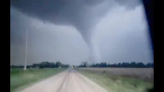 Tornado Strikes El Reno, Oklahoma (CLOSE RANGE VIDEO)| 2024