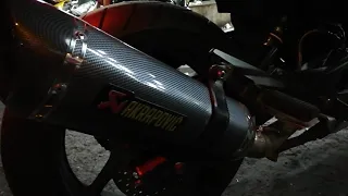 YAMAHA XJ6 WITH AKRAPOVIC EXHAUST