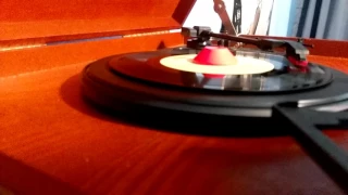 Smokie- "Living Next Door to Alice" (45 RPM)