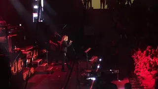 Anastacia "You Give Love a Bad Name" (Bon Jovi cover)