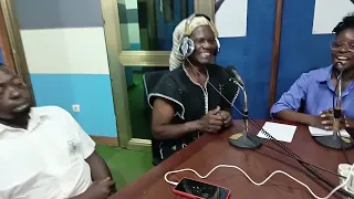 Intégralité de l'émission a la radio Estuaire de l'artiste Gradi world le panafricain