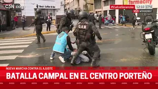 REPRESIÓN y DETENIDOS en la AV. 9 de JULIO: DETENIDOS y VARIOS HERIDOS