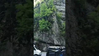 Юпшарское  ущелье (каменный мешок) в Абхазии, июль 2022 года