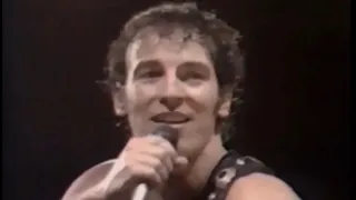 Twist and Shout - Bruce Springsteen (live at Radrennbahn Weissensee, East Berlin 1988)