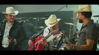 Los Cuates De Sinaloa x Edgardo Nuñez - Un Beso al Viento (2023 En Vivo)